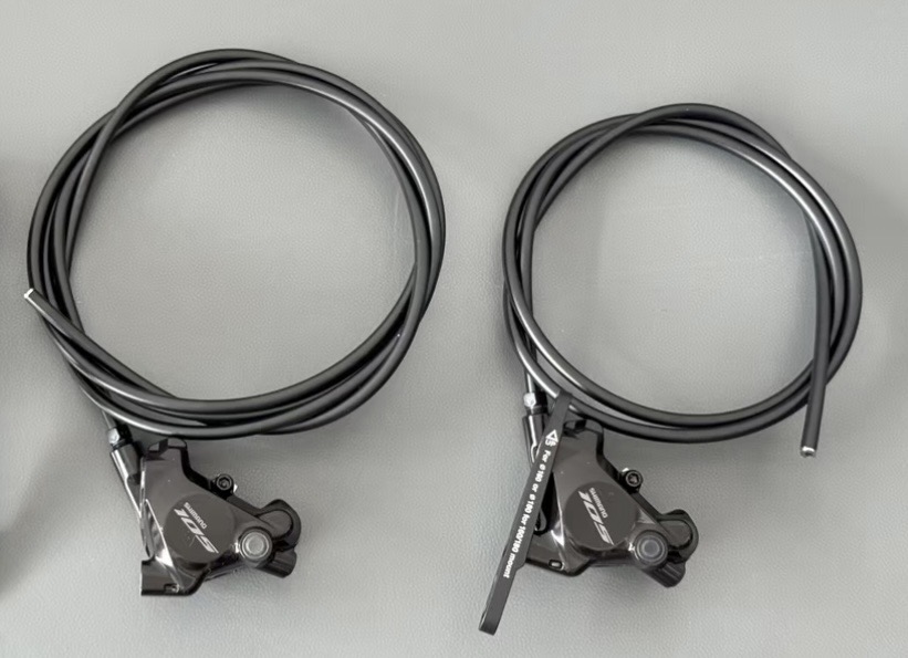 Shimano 105 R7170 Di2 Groupset — photo 6